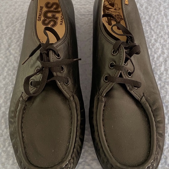 SAS Women's Black Leather Flats - Picture 1 of 7